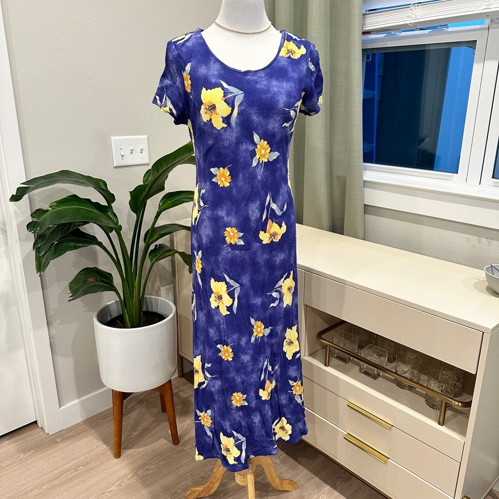 Vintage Expo Blue Floral Short Sleeve Maxi Dress Yellow Blossom Print